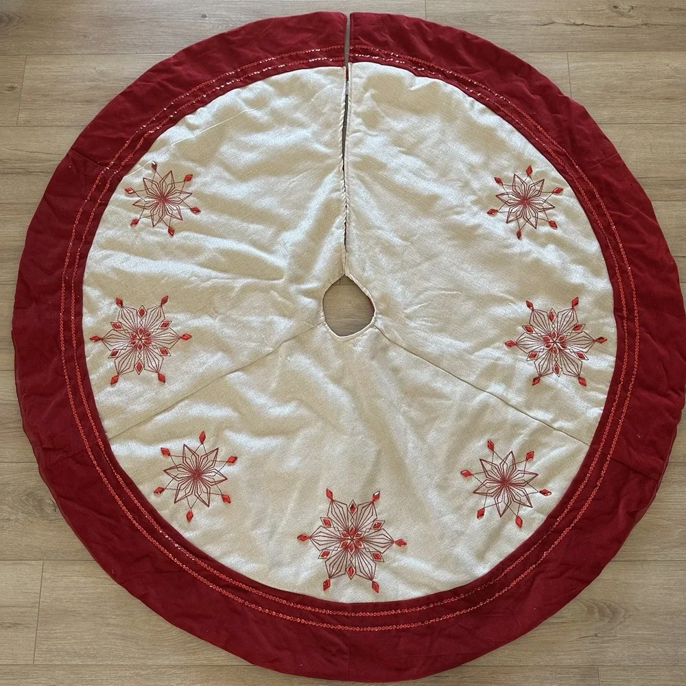 VTG Red Tan Round Velvet Trim Beaded Snowflake Accent Christmas Tree Skirt 55